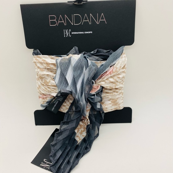 NWT Macy’s INC Neck Scarf Pleated Gray and Tan with a Hint of Light Pink - Picture 5 of 6